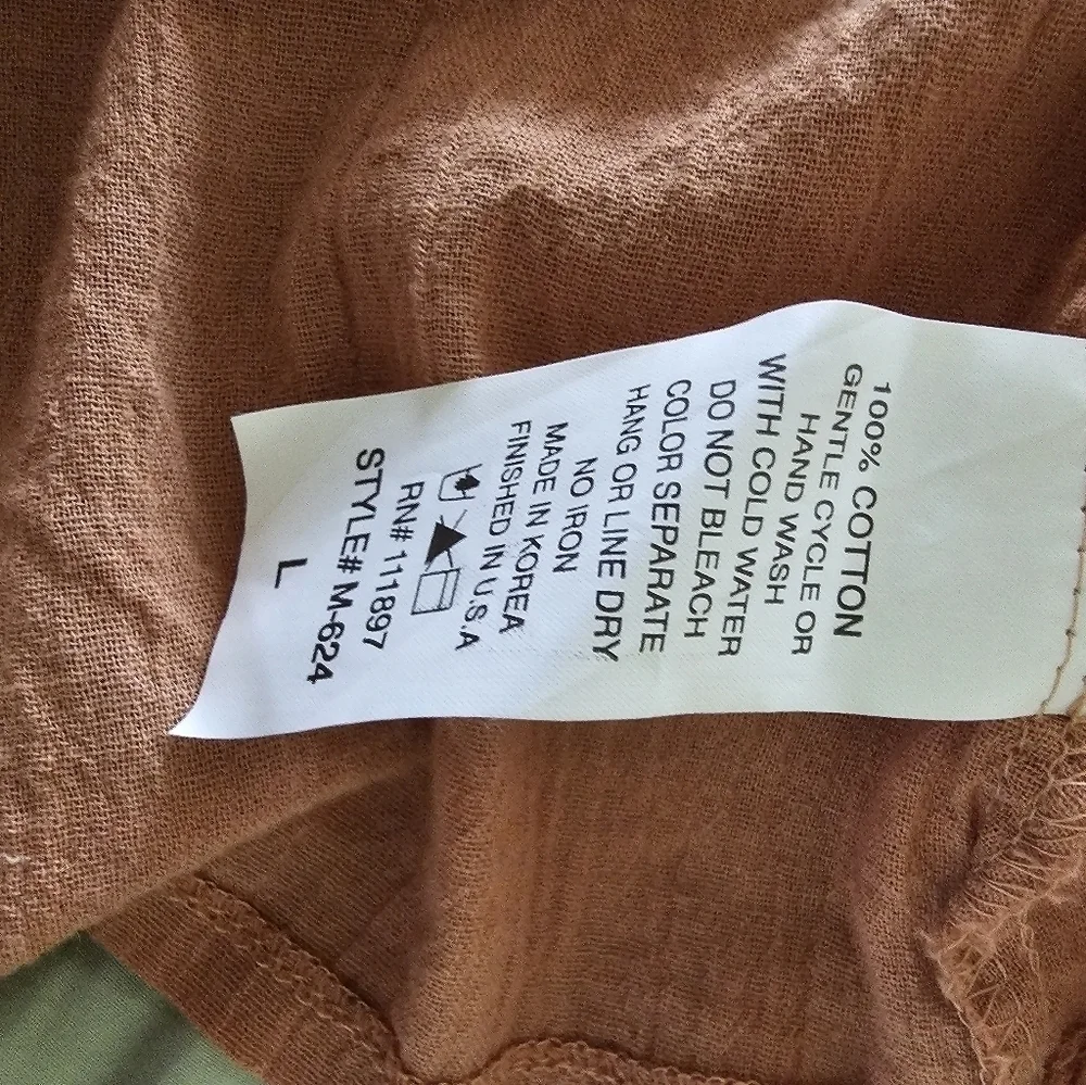 RUST, gold, cream colored gauze and lace blouse by 213 - Picture 8 of 11